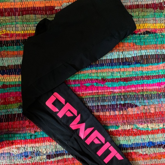 Woman’s Leggings size medium - Picture 1 of 6